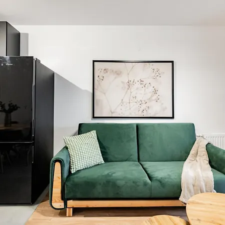 Апартаменты Legnicka *